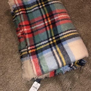 NWT aerie blanket scarf
